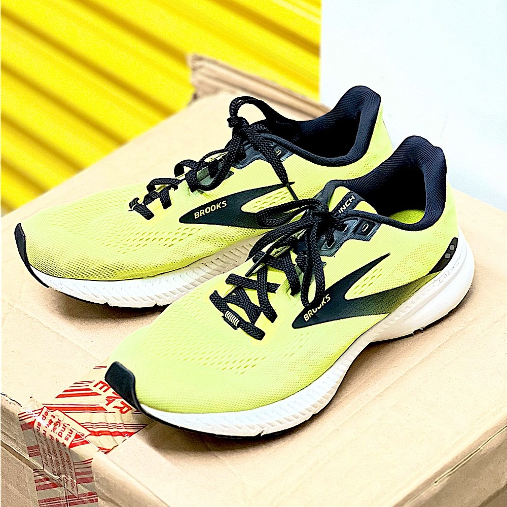 Brooks Launch 9, Mens 9.5. These shoes were lightly used for modeling